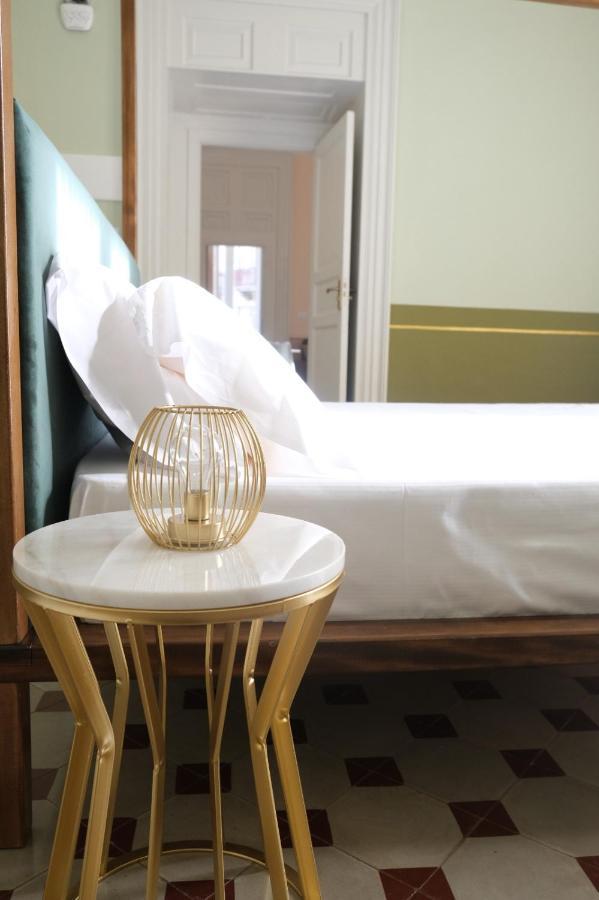 Toscano Palace Luxury Rooms CTA Exterior photo