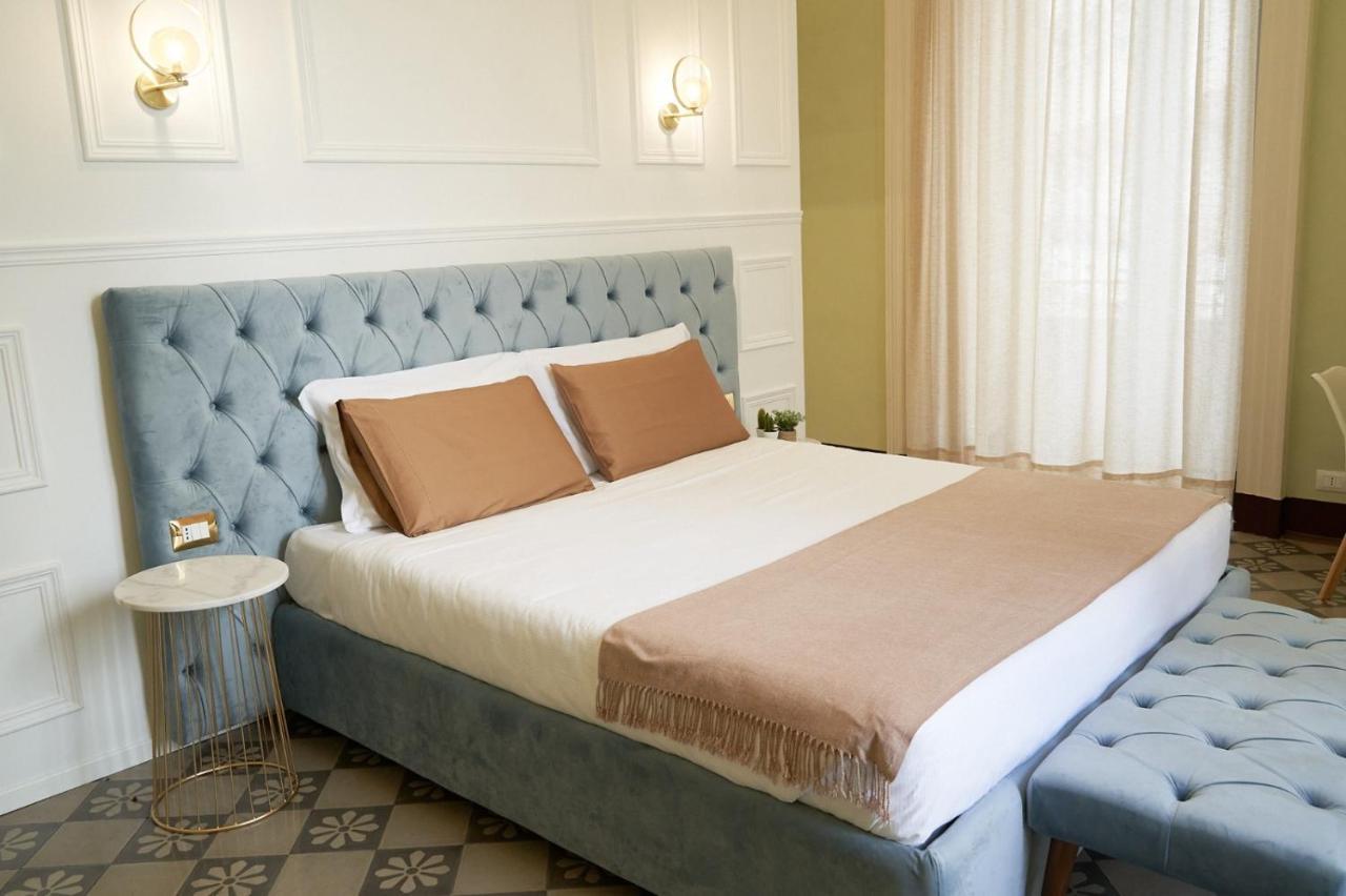Toscano Palace Luxury Rooms CTA Exterior photo
