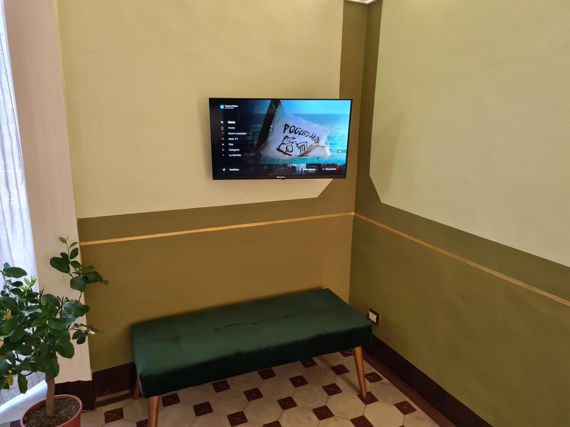 Toscano Palace Luxury Rooms CTA Exterior photo