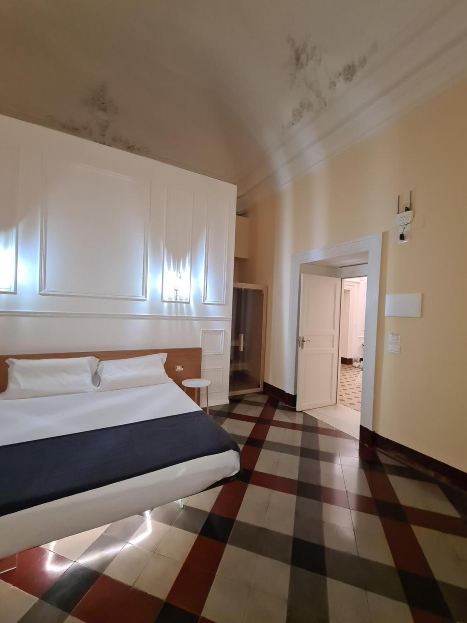 Toscano Palace Luxury Rooms CTA Exterior photo