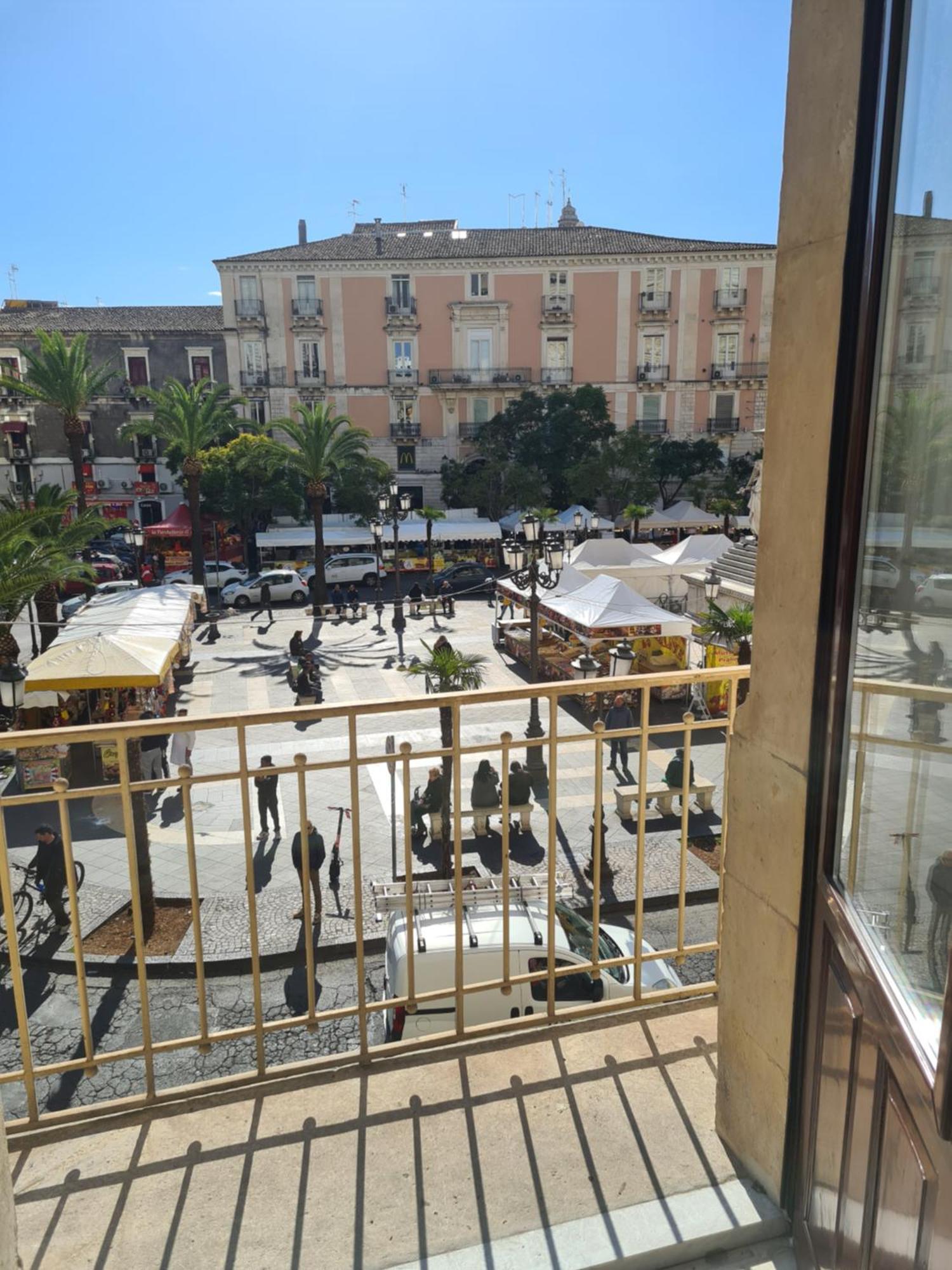 Toscano Palace Luxury Rooms CTA Exterior photo