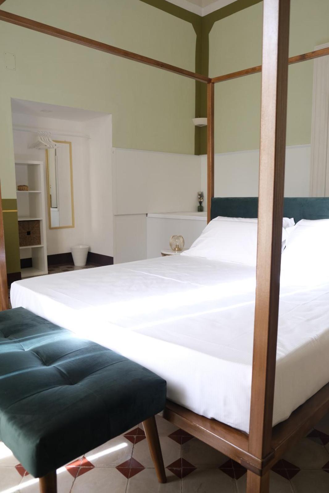 Toscano Palace Luxury Rooms CTA Exterior photo